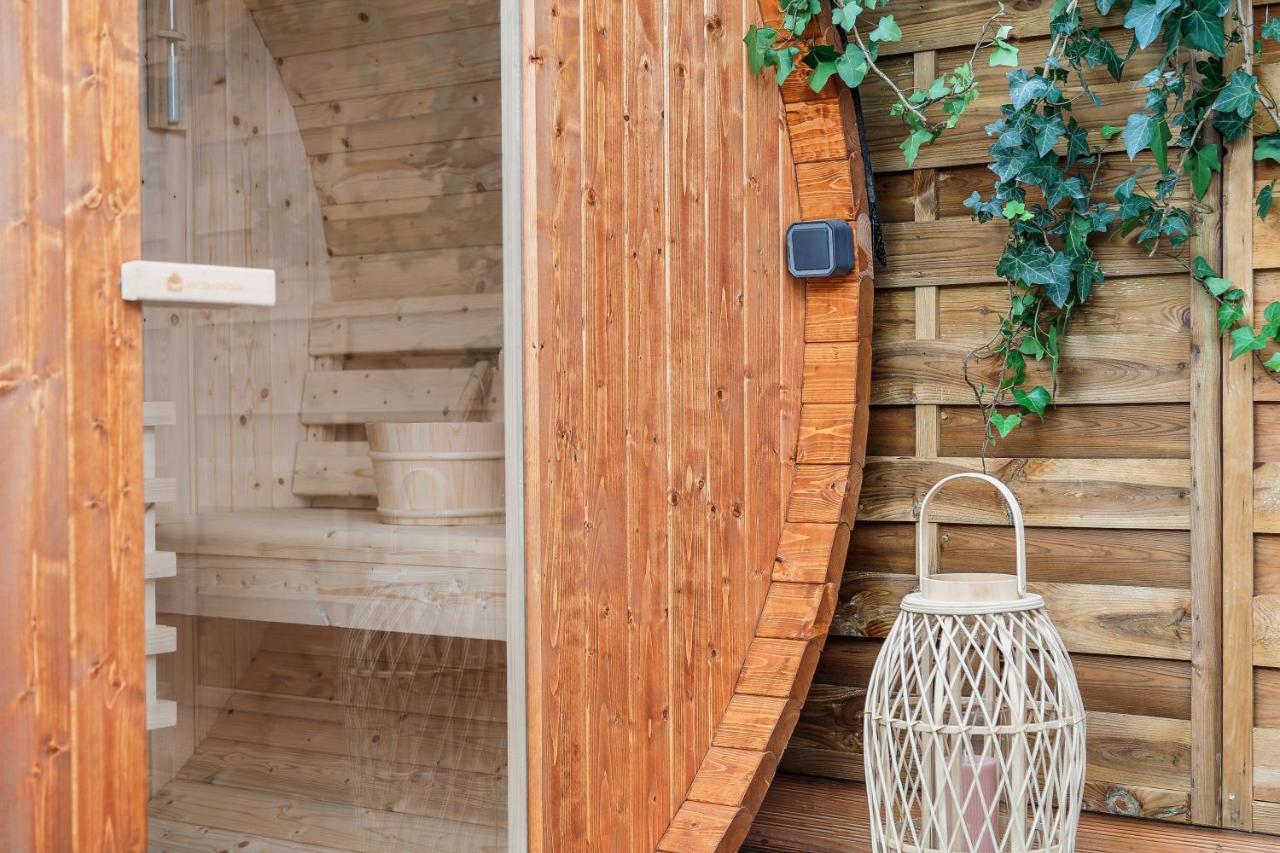 Suite Luxueuse Avec Jardin Prive Sauna Et Jacuzzi Paris Bagian luar foto